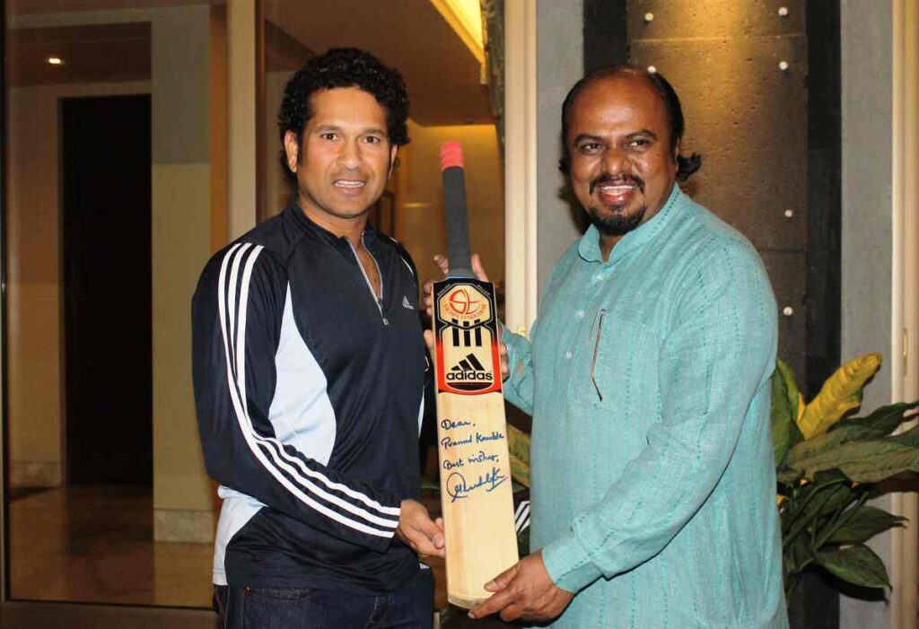 Sachin Tendulkar Bat Weight